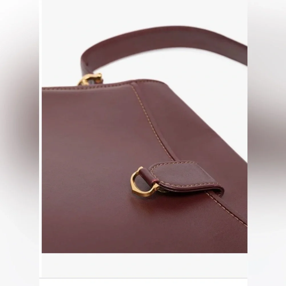 Authentic Vintage Cartier leather sling bag. Used - Picture 11 of 11